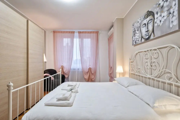 Borgo Dora Balcony Flat