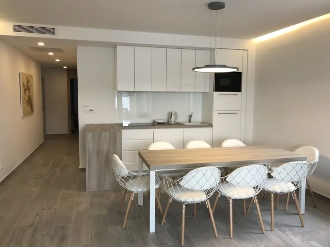 2 Bedrooms Suite with balcony and with sea view