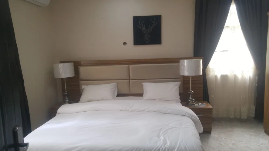Marshall Hotel Apartments