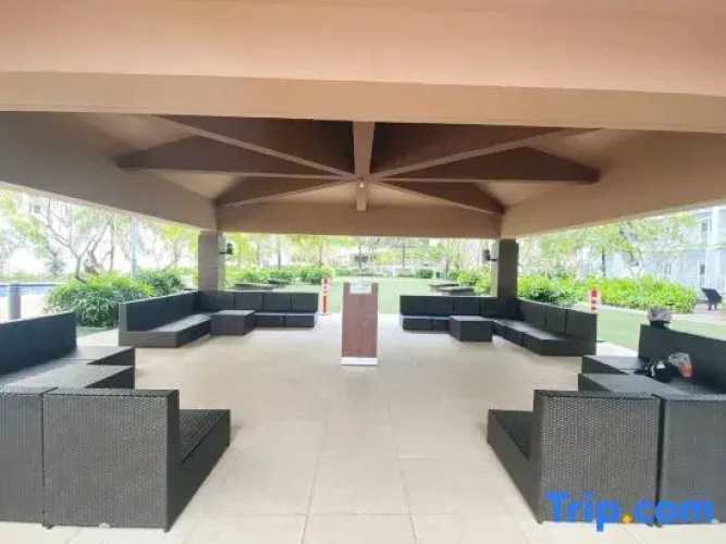 Shore 1 Spacious Smart Home 1003