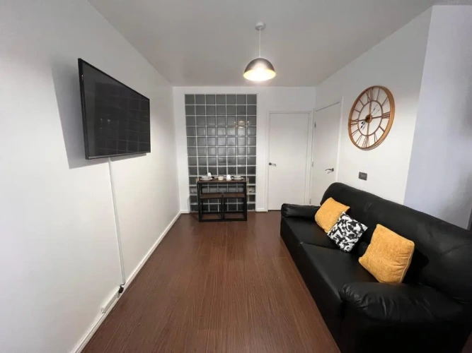 3 Bedrooms Apartment