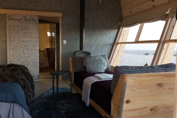 Shipwreck Lodge