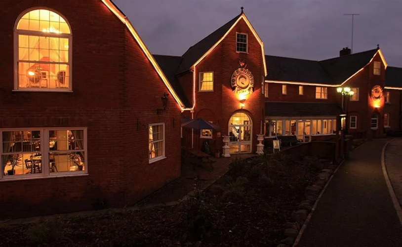 Fox & Hounds Country Hotel - North Devon District