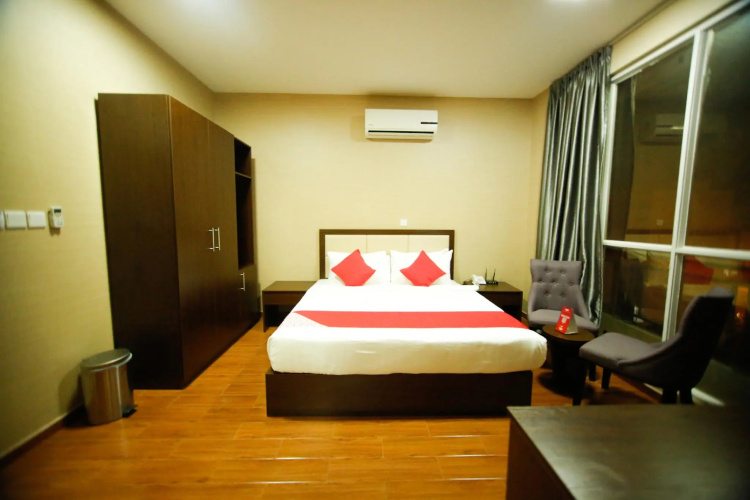 Alpha Suites Hotel