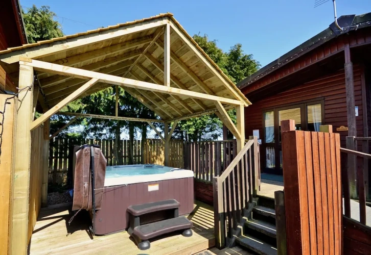 2 Bedrooms Superior Chalet