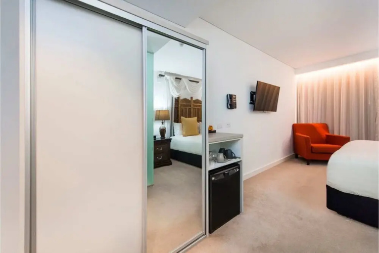 Bohemian 1 Bedroom Apartment With Rooftop Terrace