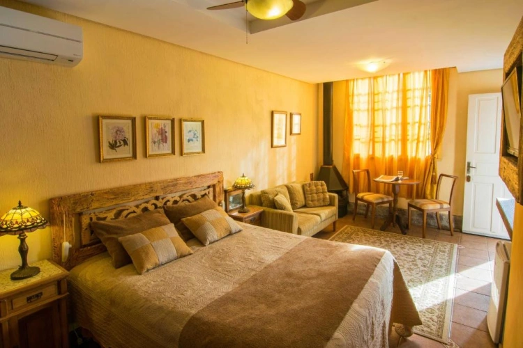 Deluxe Suite