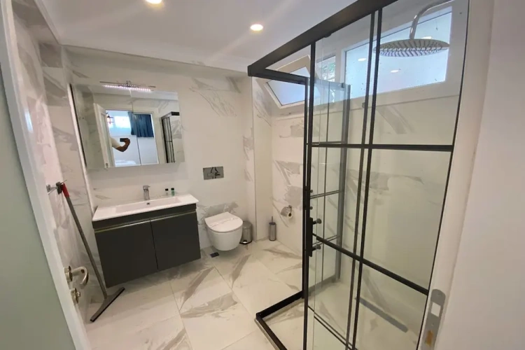 2 Bedrooms Apartment with balcony