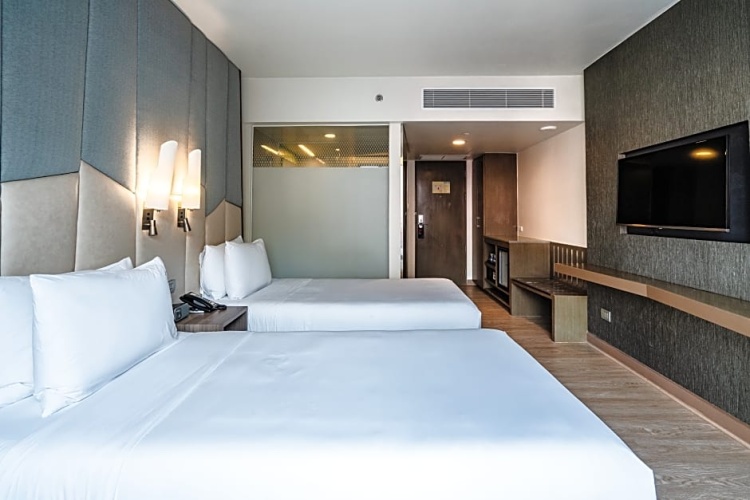 Standard Twin room with balcony