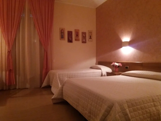 Standard Triple room with balcony