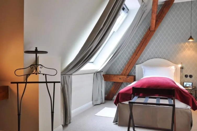 Standard Double room with river view