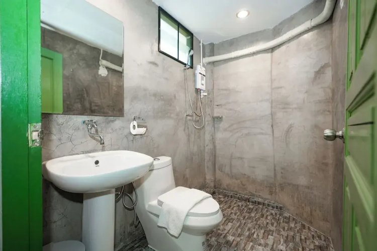 Kenikar Raintree Residence Hotel