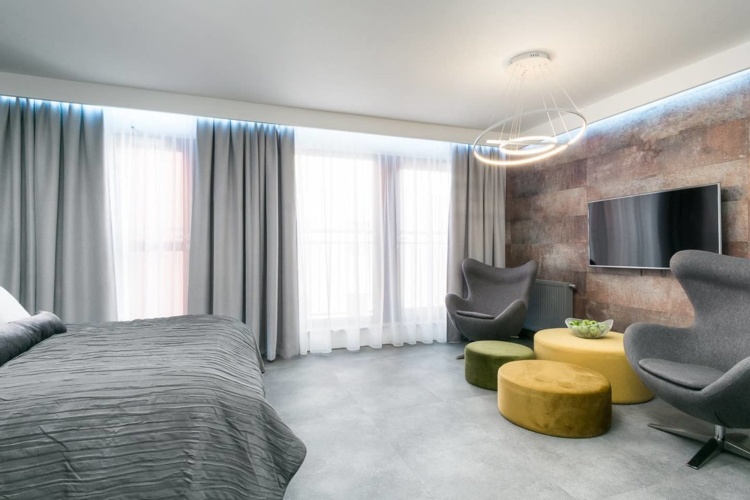 Guest rooms
