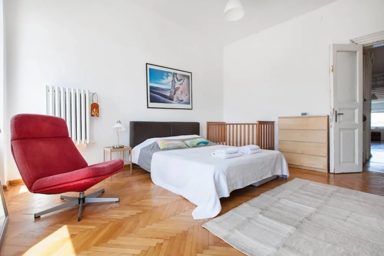 Apartment with balcony