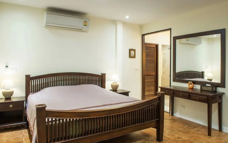 4 Bedrooms Deluxe Cottage with garden view
