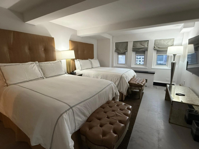 The Manhattan Club photo 6