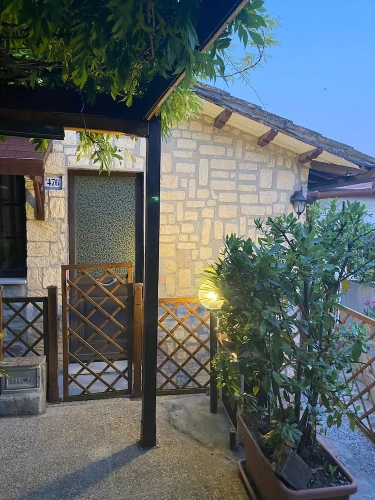 2 Bedrooms Cottage with balcony