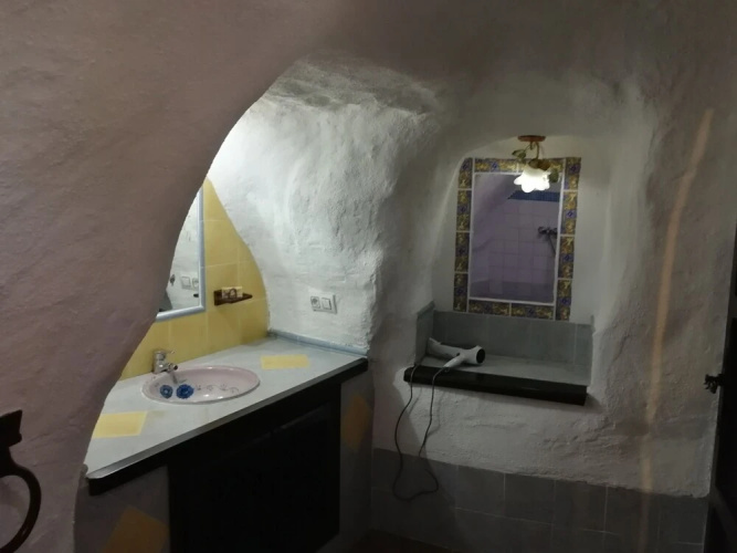 Cueva Peralta