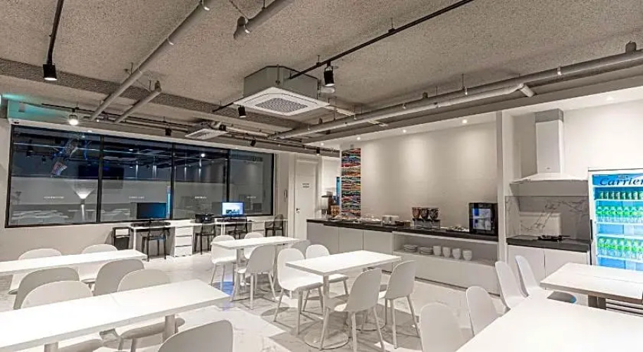 Zam101 Hotel Gimhae