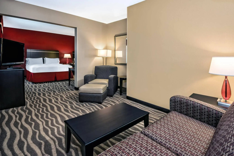 Holiday Inn Express & Suites Cotulla by IHG