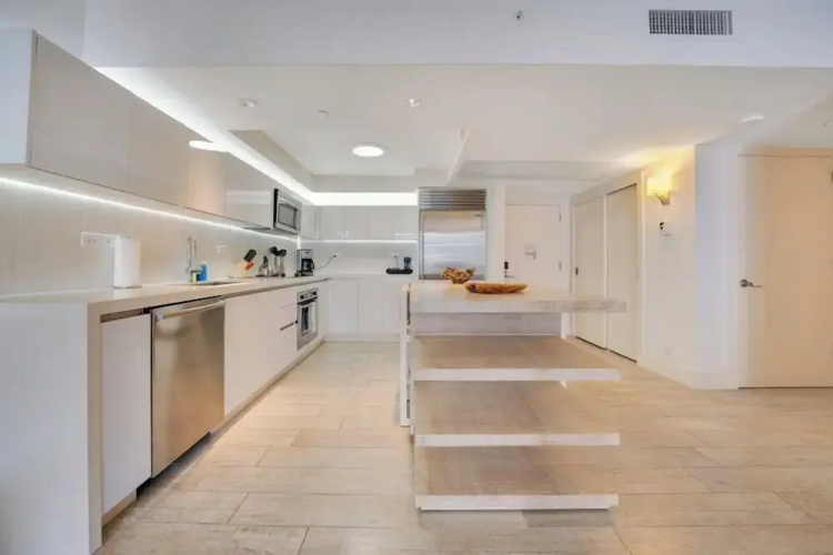 Stunning Oceanfront 1BR 1 Hotel
