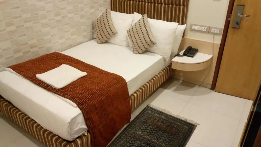 Bentley Hotel Marine Drive