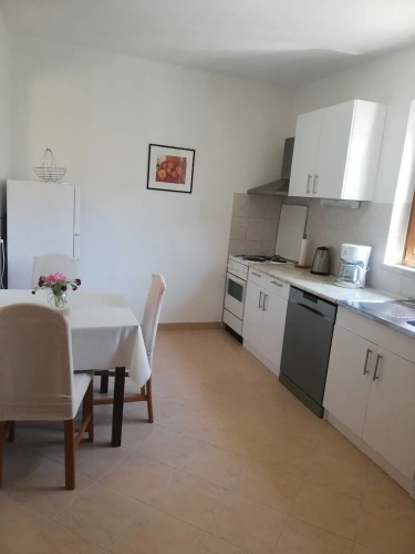 3 Bedrooms Apartment with balcony
