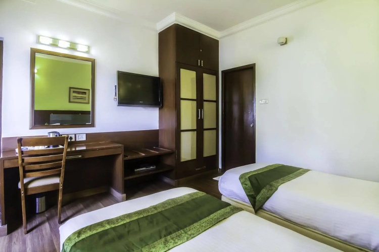 Treebo Angson, Chennai