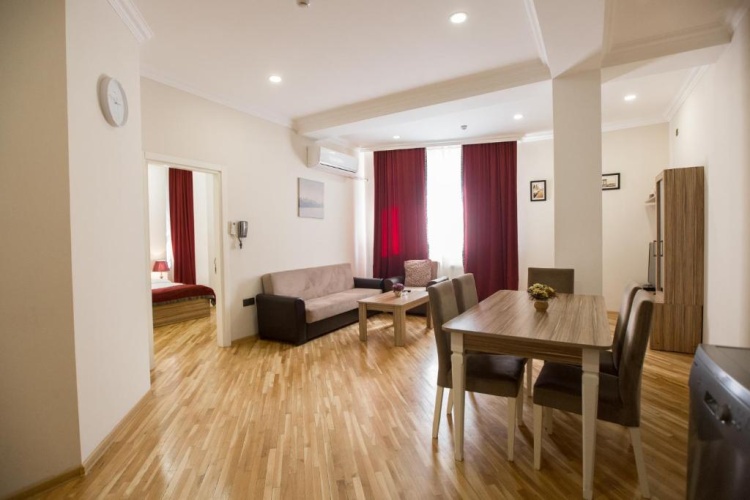 1 Bedroom Apartment