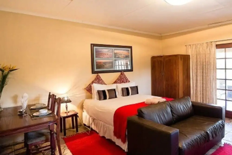 Makonde Cottage
