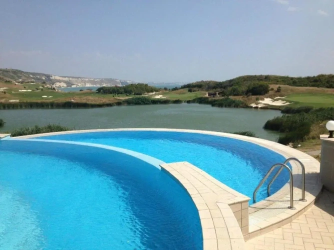 1 Bedroom Apartment with balcony and with sea view