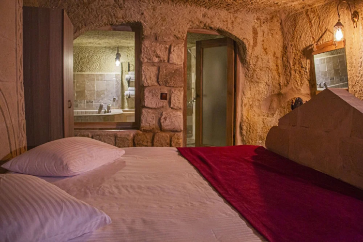 Ottoman Cave Junior