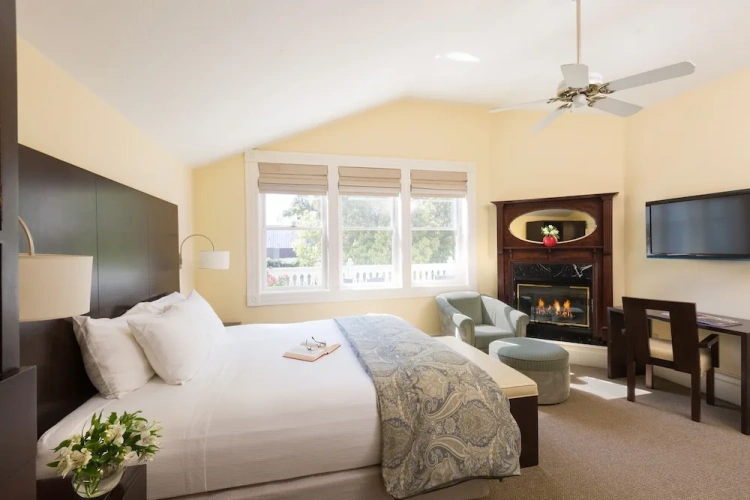 Superior Double room with balcony
