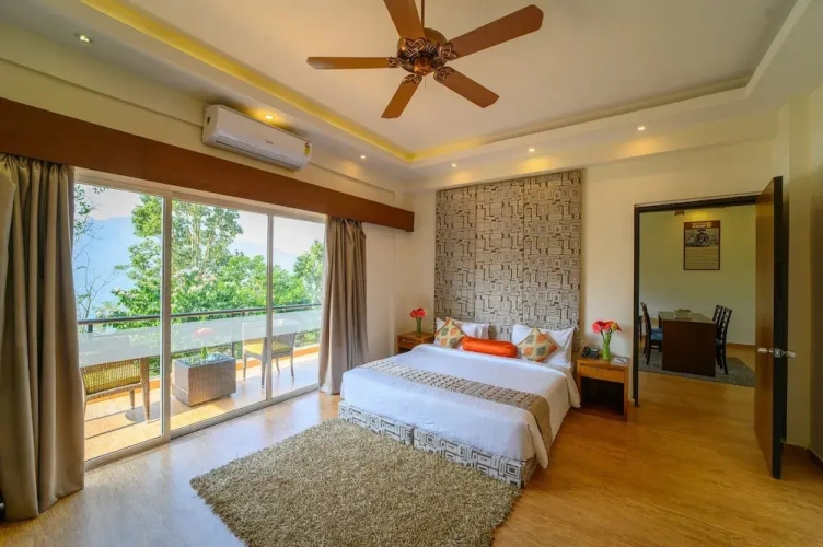 Premier Suite with balcony