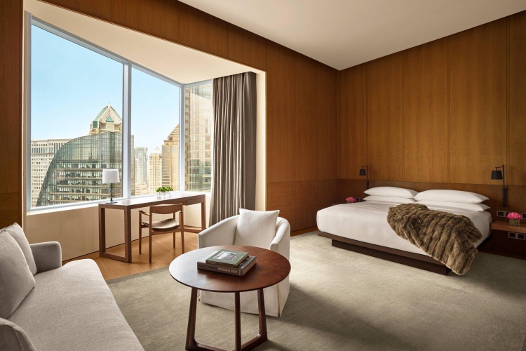 Double Loft room with cityscape view