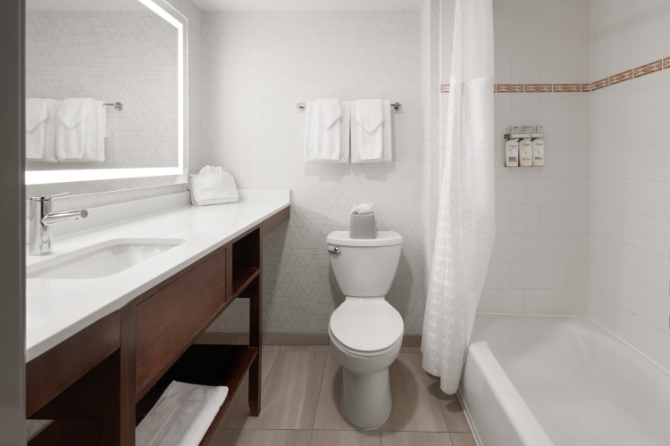 Holiday Inn Express Philadelphia-Penns Landing photo 11