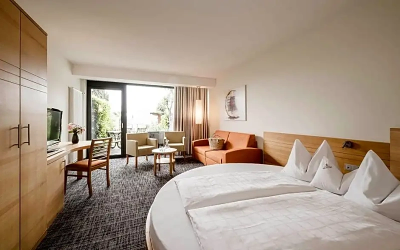 Suite with balcony