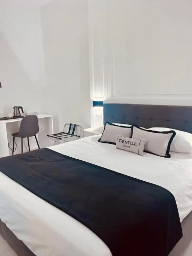 Deluxe Double room with courtyard view