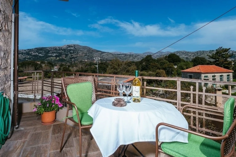Superior Double Suite with mountain view