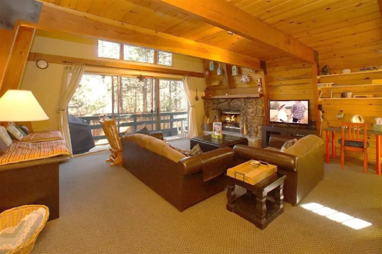 Sleepy Cat Cabin