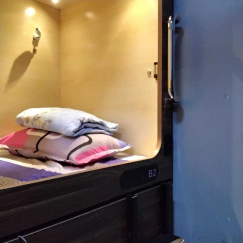 Bed in Dorm with city view