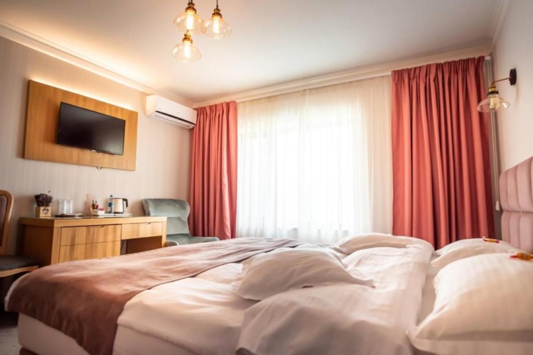 Superior Double room with lake view