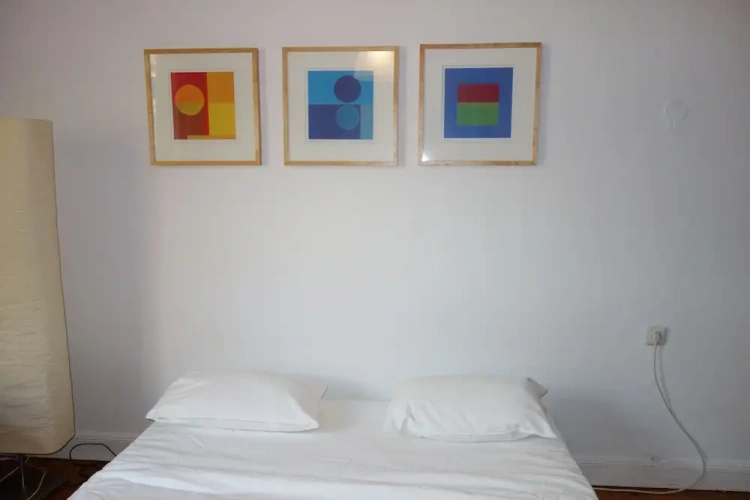 2 Bedrooms Apartment with city view