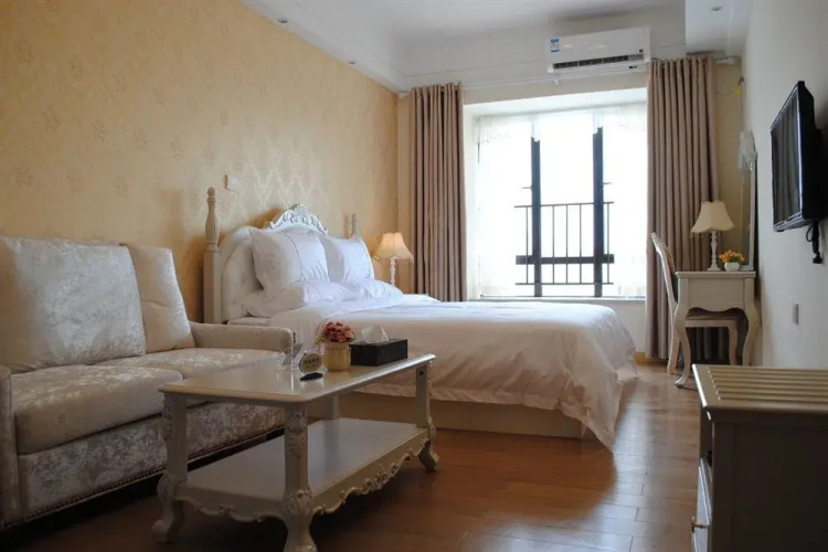 Golf-Towe Apartment