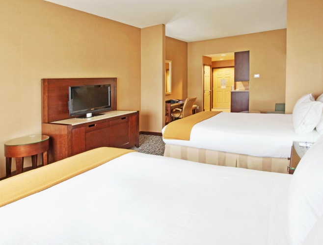 Quadruple Suite