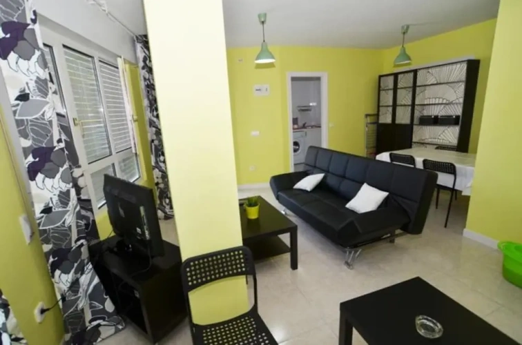 1 Bedroom Family Apartment