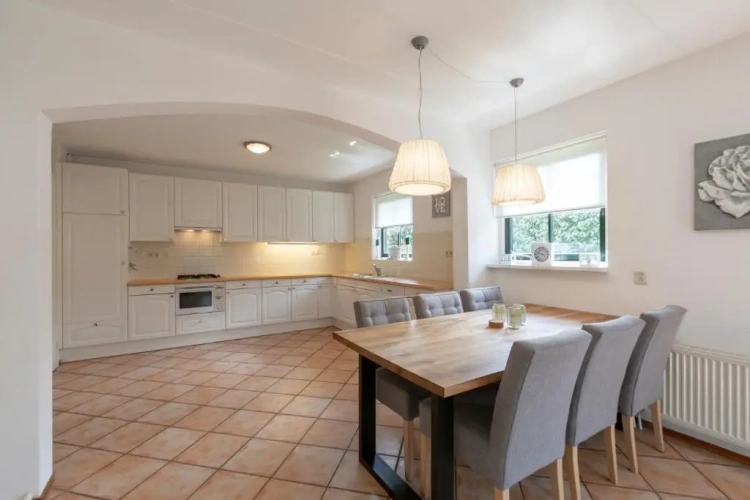 2 Bedrooms Cottage