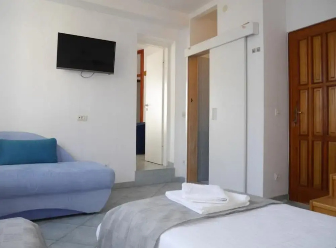 Dugi Rat Seaside Apartments
