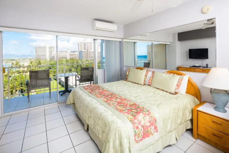Deluxe Studio with ocean view