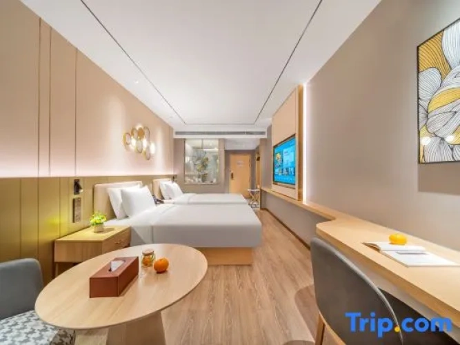 Standard Twin room with balcony